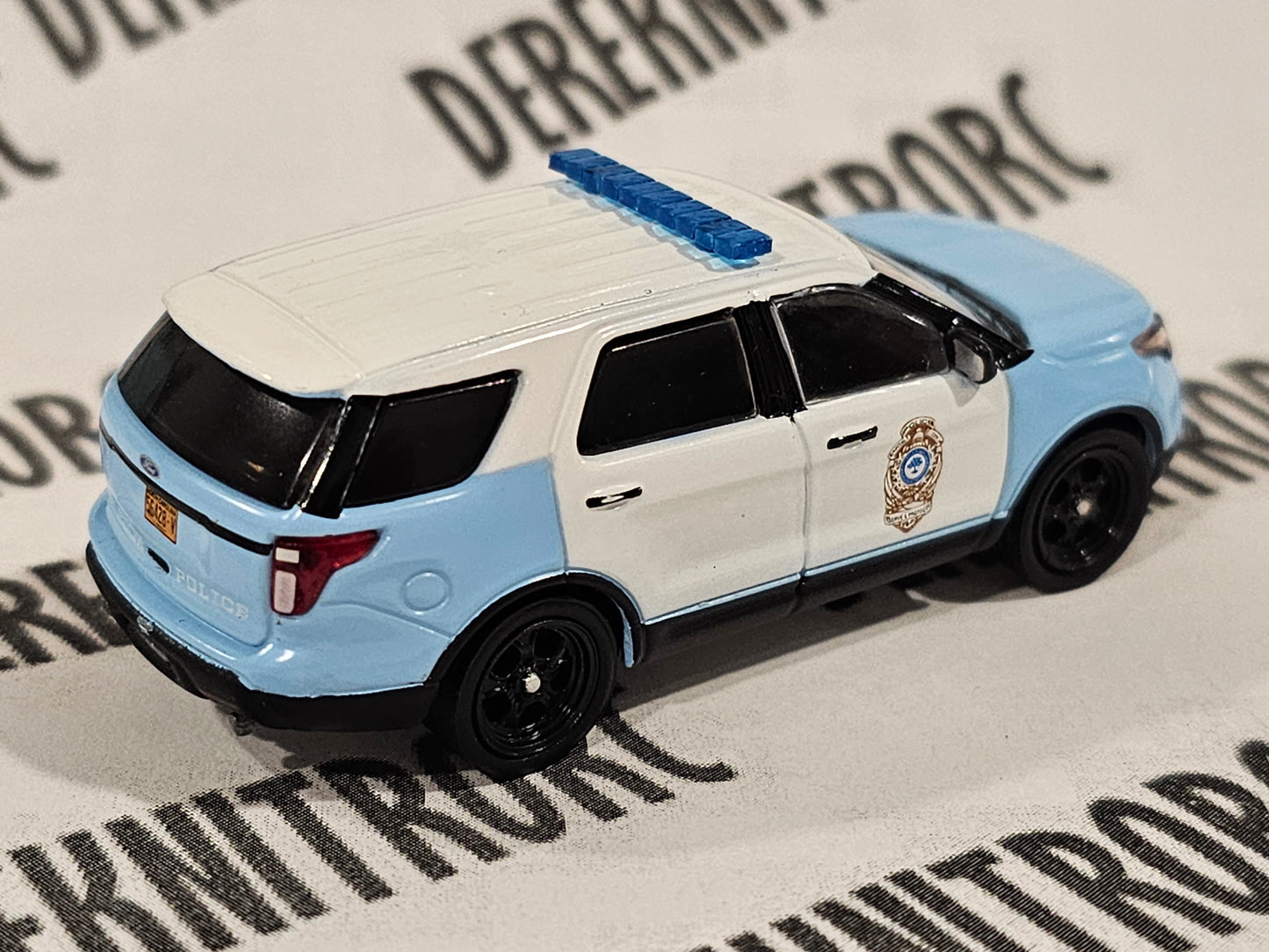 NOT FOR SALE GreenLight Collectibles Deco Sample Hot Pursuit Raleigh North Carolina Police 2014 Ford Explorer