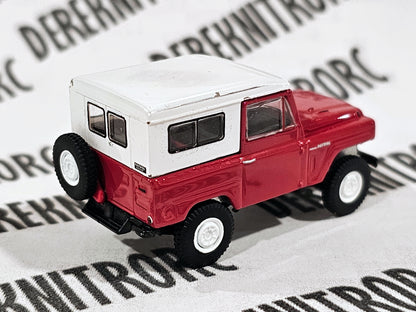 NOT FOR SALE GreenLight Collectibles Deco Sample 1971 Nissan Patrol