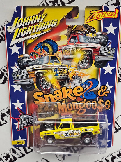 Johnny Lightning 1981 Chevrolet Silverado Snake & Mongoose Square Body Zinger