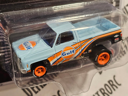 Johnny Lightning 1980 Chevy Silverado Gulf Zinger